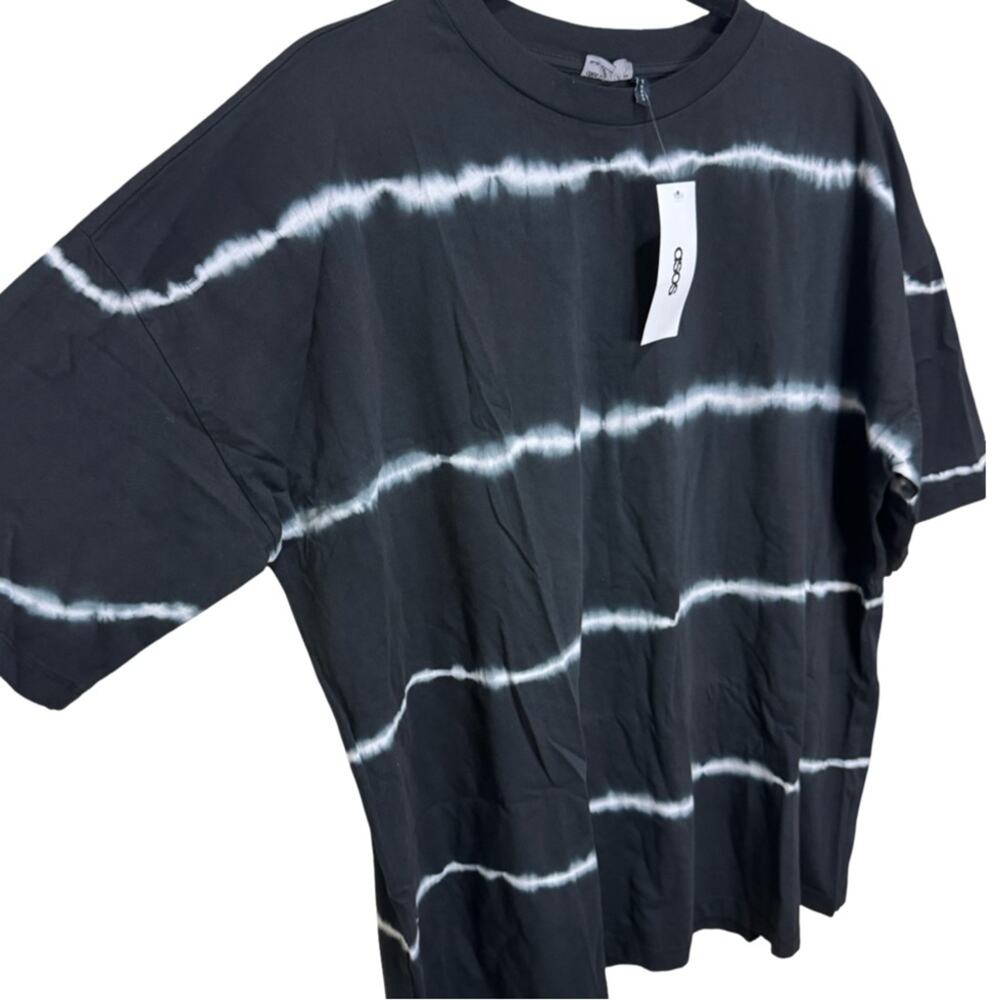 ASOS Design Oversized T-Shirt in Black Tie Dye Stripe - 8 - Picture 4 of 6